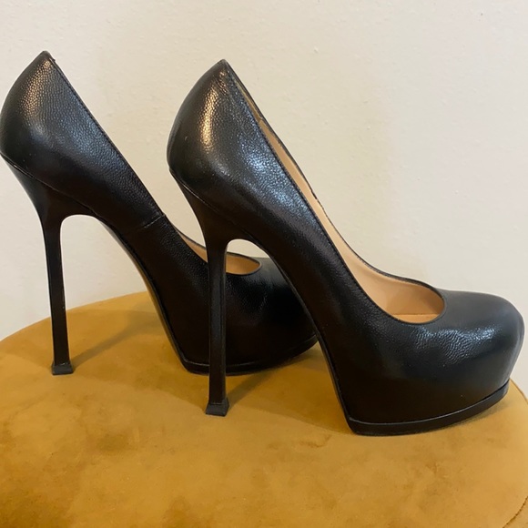 YSL Classic Black Pumps | Size 37 - Picture 4 of 4